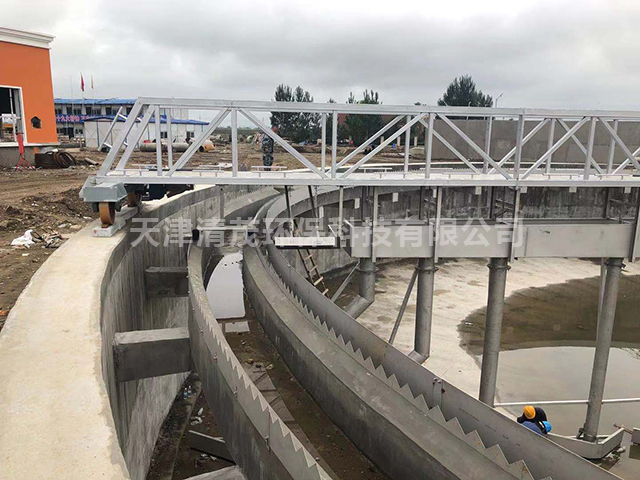 珲春中心刮泥机